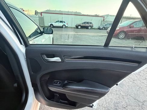 Used 2017 Chrysler 300 S w/ Safetytec Plus Group image 23