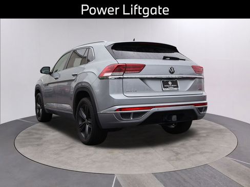 Certified 2022 Volkswagen Atlas Cross Sport SEL R-Line image 7