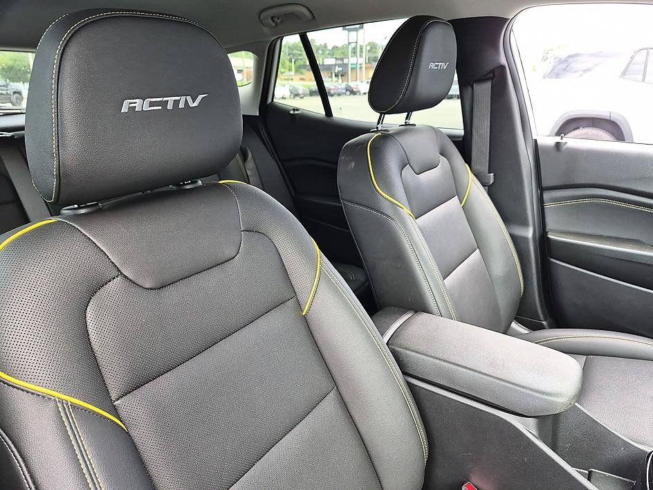 Certified 2026 Chevrolet Trax ACTIV FWD image 33