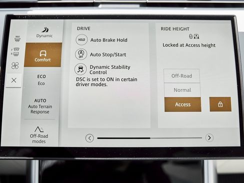 Used 2026 Land Rover Range Rover Long Wheelbase SE image 74