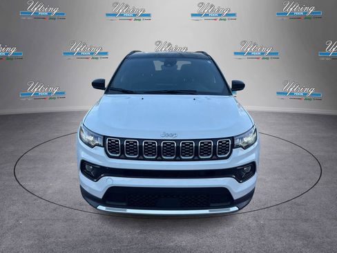 Used 2024 Jeep Compass Limited image 8