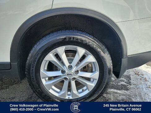 Used 2016 Nissan Rogue SV w/ SV Premium Package image 18