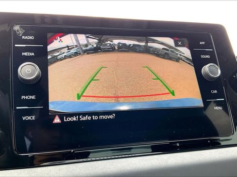 New 2026 Volkswagen Jetta SE FWD image 18