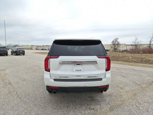 Used 2022 GMC Yukon Denali w/ Denali Premium Package image 6