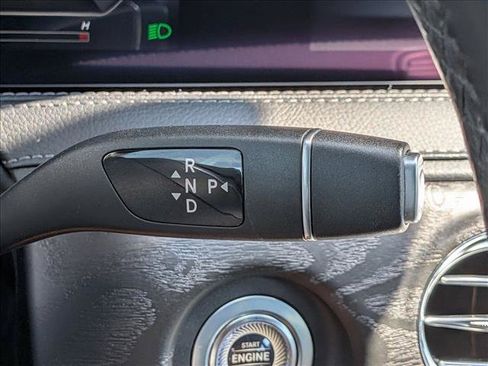 Used 2018 Mercedes-Benz S 560 Sedan image 11