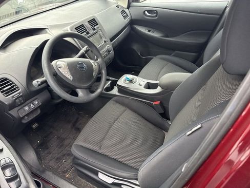 Used 2017 Nissan Leaf S image 6
