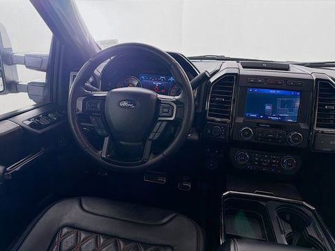 Used 2021 Ford F250 Lariat w/ Lariat Ultimate Package AWD/4WD image 28