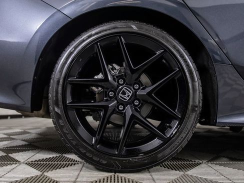 Used 2025 Honda Civic Sport image 43