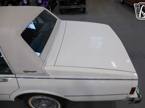 Used 1989 Chevrolet Caprice Classic Brougham image 18