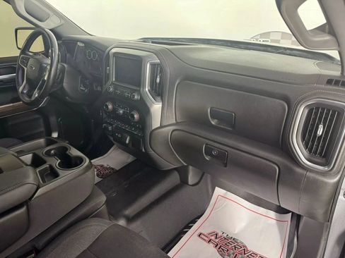 Used 2021 Chevrolet Silverado 1500 RST AWD/4WD image 12