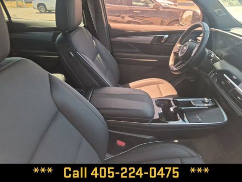 Used 2026 Buick Enclave Preferred FWD image 30