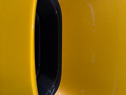 Used 2021 Ferrari F8 Tributo image 29