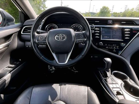 Used 2018 Toyota Camry XLE w/ Driver Assist Package FWD image 6