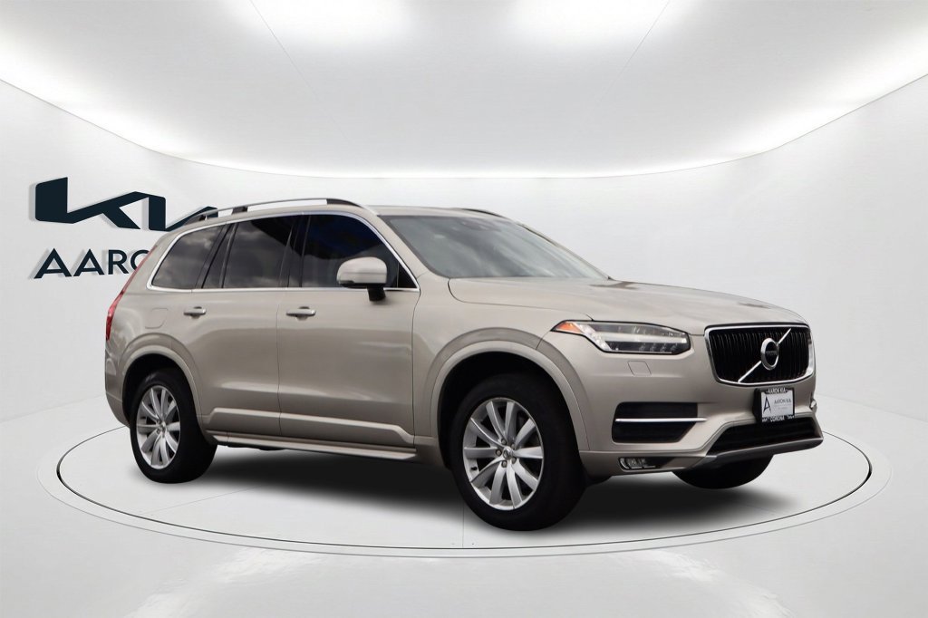 Used 2016 Volvo XC90 T6 Momentum w/ Momentum Plus Package AWD/4WD image 4