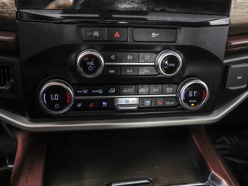 Used 2023 Ford Expedition Limited image 31