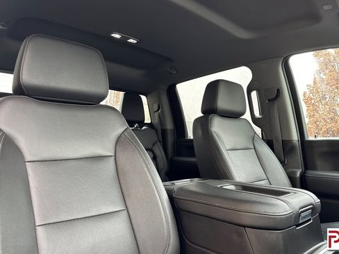 Certified 2021 GMC Sierra 3500 SLT w/ SLT Convenience Package image 18