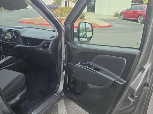 Used 2021 RAM ProMaster City SLT w/ Lights & Wheels Group image 17