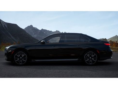 New 2026 BMW i7 xDrive60 w/ Premium Package image 4