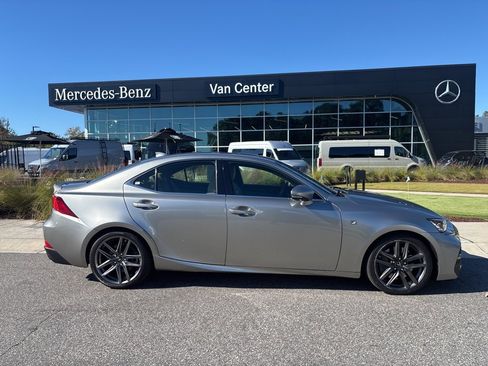 Used 2017 Lexus IS 200t image 2