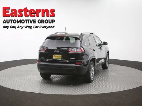 Used 2021 Jeep Cherokee Latitude Plus AWD/4WD image 39