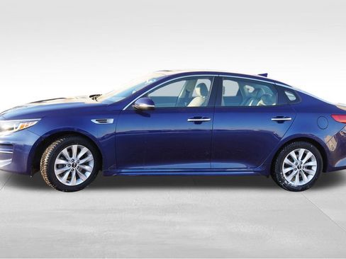 Certified 2016 Kia Optima EX image 11