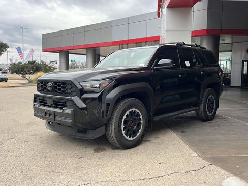 New 2025 Toyota 4Runner 4WD image 3