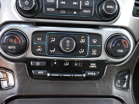 Used 2015 Chevrolet Suburban LTZ image 24