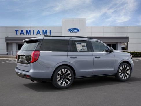 New 2027 Ford Expedition Platinum w/ Driver's Package AWD/4WD image 6