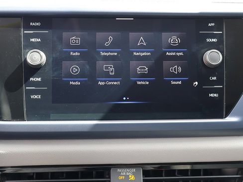 Used 2022 Volkswagen Taos SE image 47