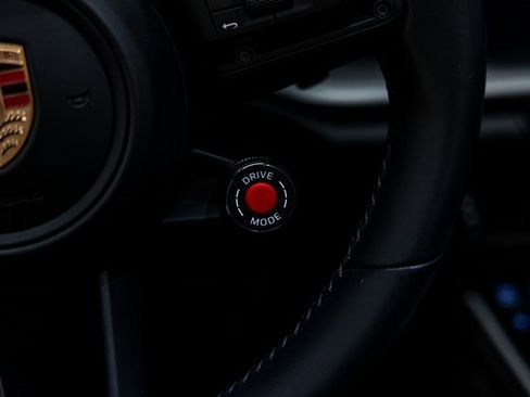 Used 2025 Porsche 911 Carrera image 41