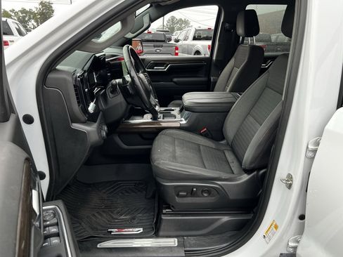 Used 2023 Chevrolet Silverado 1500 LT Trail Boss image 18