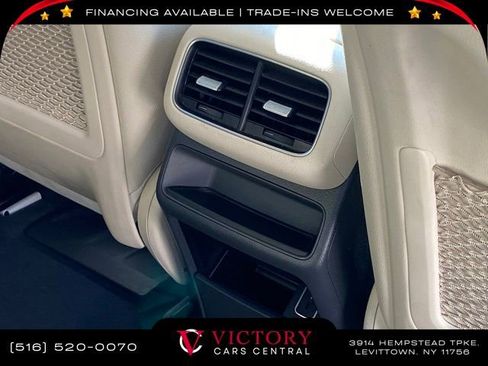 Used 2020 Mercedes-Benz GLE 350 4MATIC w/ Premium Package image 28