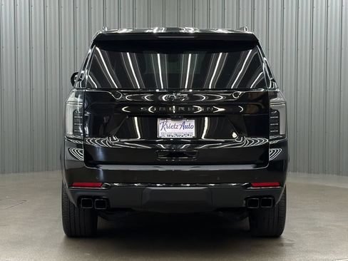 Used 2026 Chevrolet Suburban High Country w/ Sun And Tow Package AWD/4WD image 4