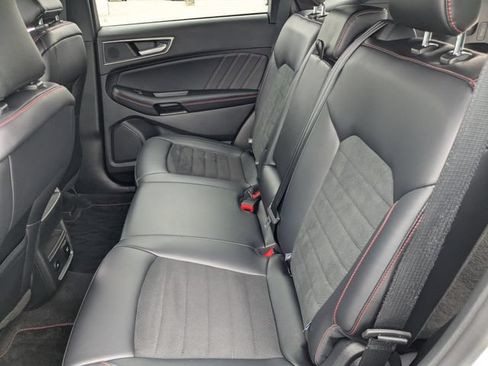 Used 2024 Ford Edge ST-Line AWD/4WD image 14