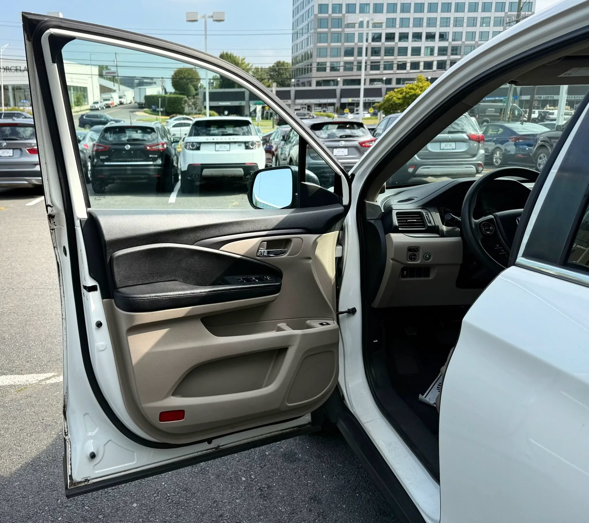 Used 2016 Honda Pilot LX image 8