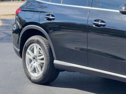 Used 2025 Mercedes-Benz GLC 300 4MATIC image 10