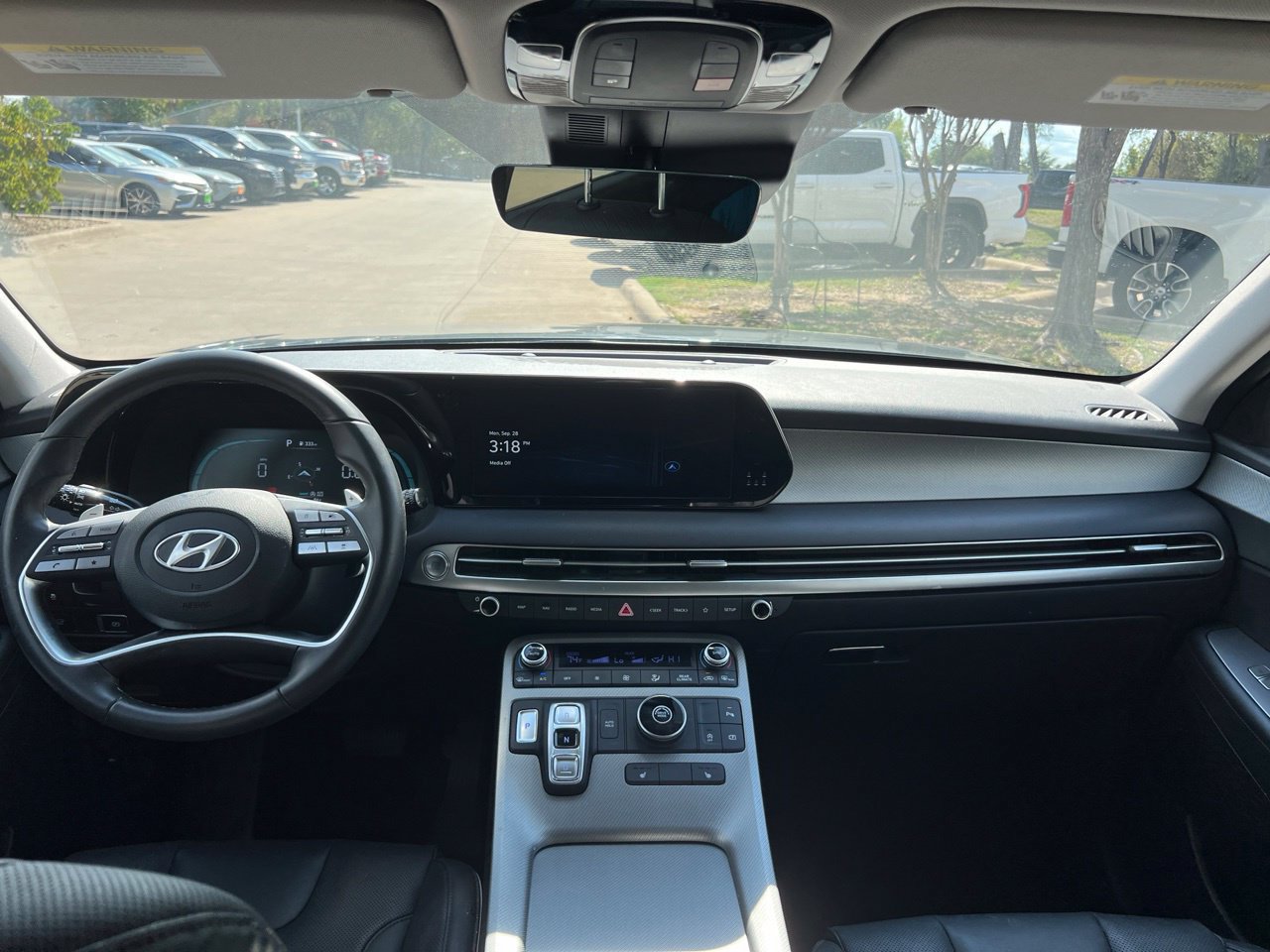 Used 2025 Hyundai Palisade SEL FWD image 13