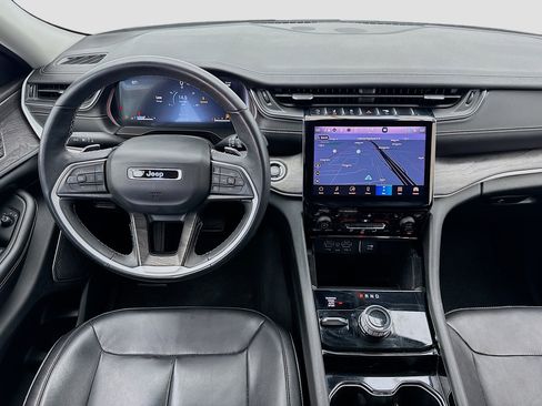 Used 2022 Jeep Grand Cherokee L Limited image 14