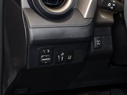 Used 2017 Toyota RAV4 LE image 23