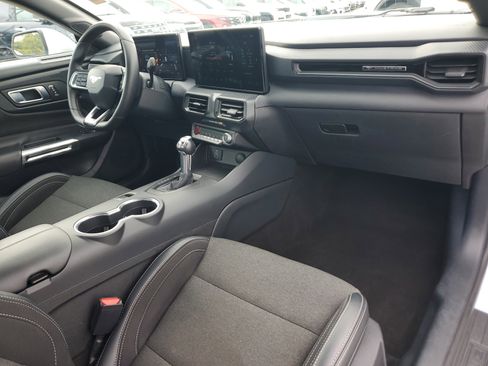 Used 2024 Ford Mustang Coupe image 14