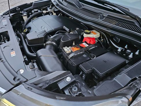 Used 2017 Ford Explorer XLT w/ Equipment Group 202A image 64