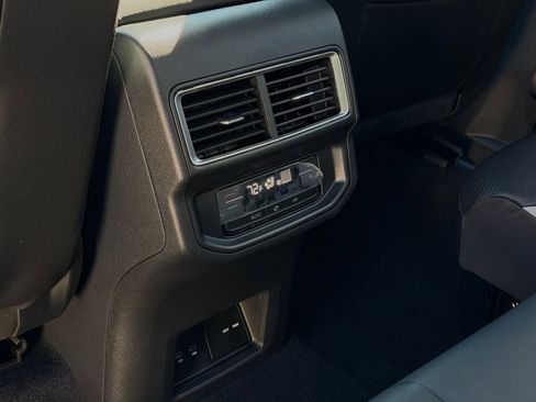 New 2026 Volkswagen Atlas Peak Edition image 31