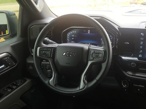 Used 2024 Chevrolet Silverado 1500 ZR2 w/ Technology Package AWD/4WD image 14