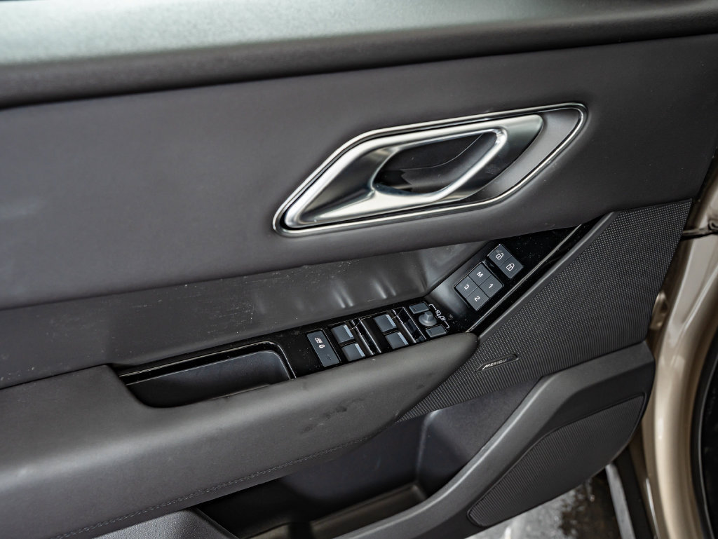 New 2026 Land Rover Range Rover Velar S AWD/4WD image 18