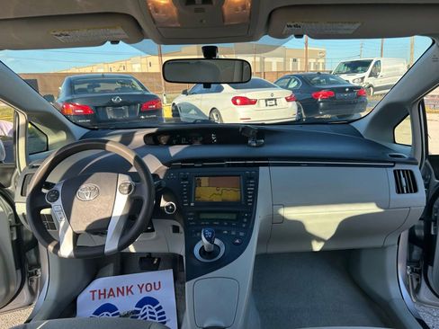 Used 2011 Toyota Prius One image 19