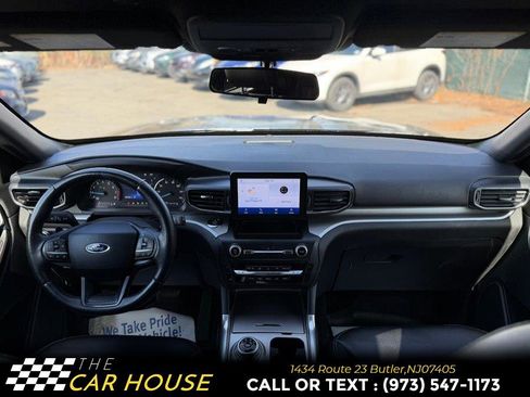 Used 2020 Ford Explorer XLT w/ Equipment Group 202A AWD/4WD image 28