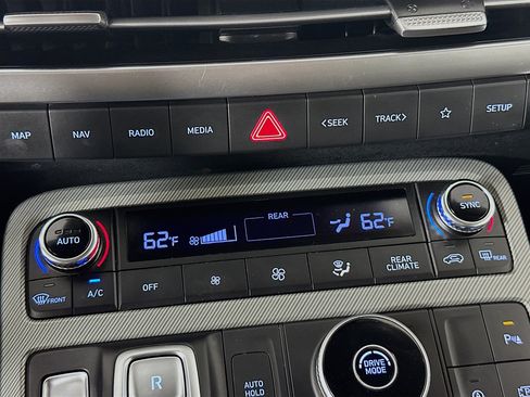 Used 2025 Hyundai Palisade SEL FWD image 23