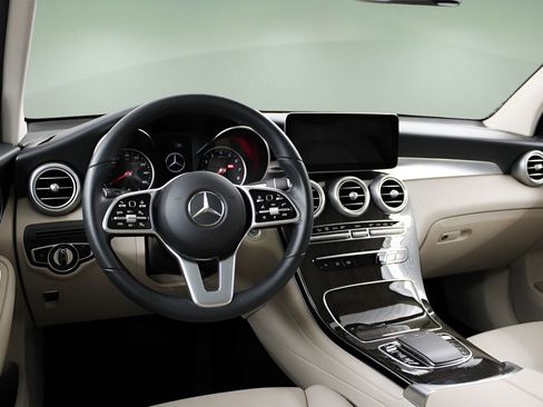 Used 2022 Mercedes-Benz GLC 300 image 22