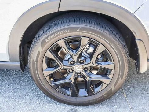 Used 2024 Honda HR-V Sport image 9