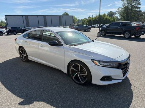 Used 2021 Honda Accord Sport image 9